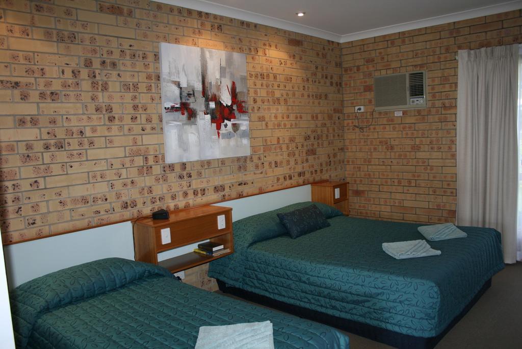 Mulga Country Motor Inn Чарлєвілль Номер фото