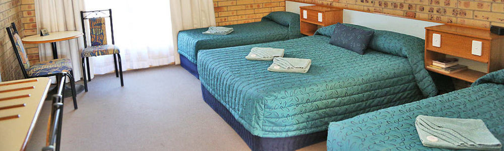 Mulga Country Motor Inn Чарлєвілль Екстер'єр фото